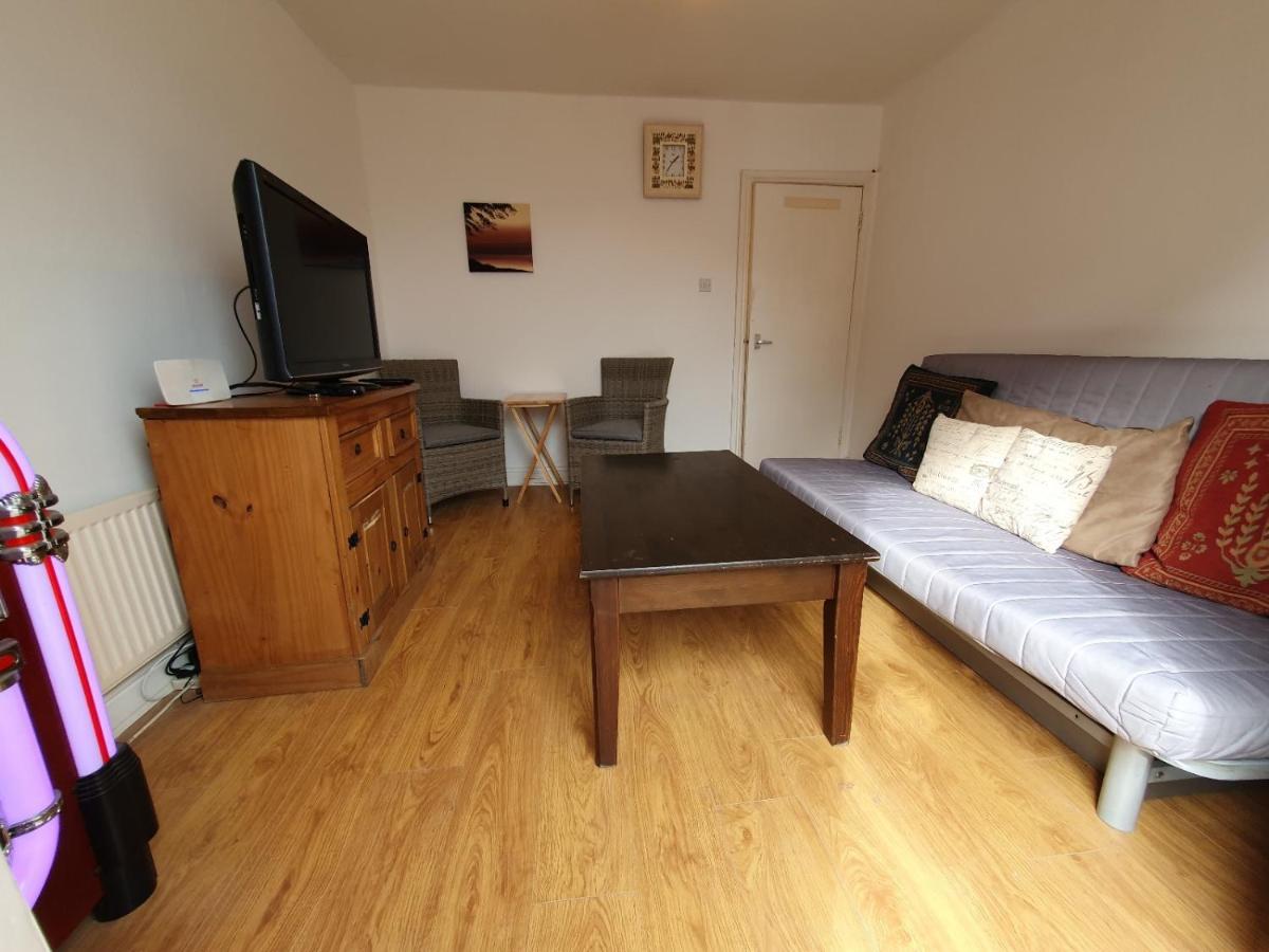 63B Willesden Lane Two Bed Apartment London Bagian luar foto